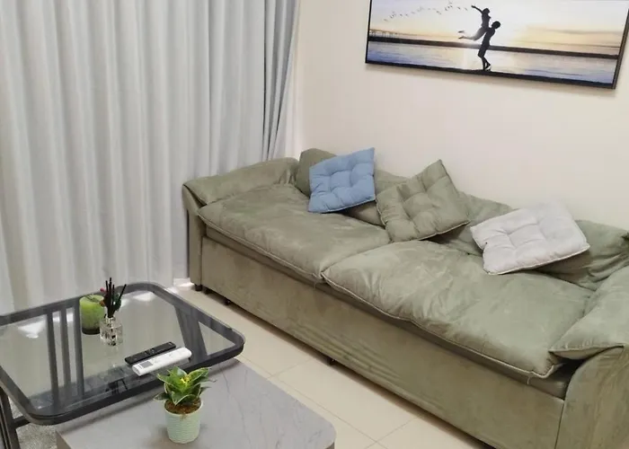 Savvy 1br Near Okada